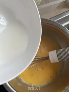 Make Tomato fried eggs step 4