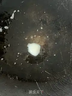 Make Tomato fried eggs step 8