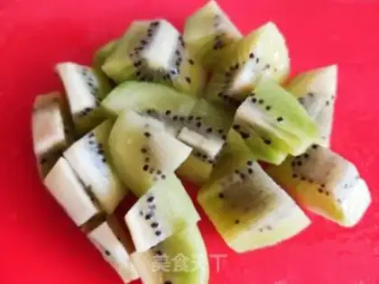 Make Fruit Tray step 4