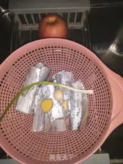 Make Red-fried fish step 1