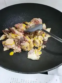 Make Chicken mascara step 5