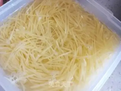 Make Spicy potatoes step 1
