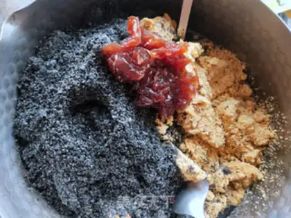 Make Peanut sesame honey soup step 6