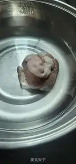 Make Garlic sprouts step 1
