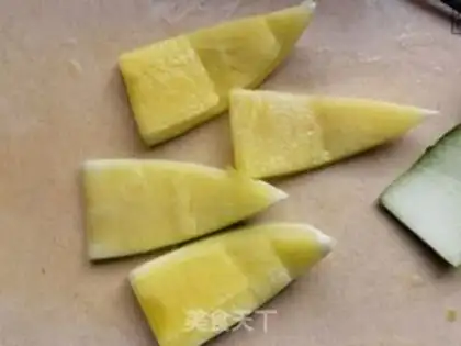 Make Garlic pepper with watermelon skin step 1