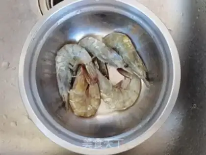 Make Garlic shrimp step 0