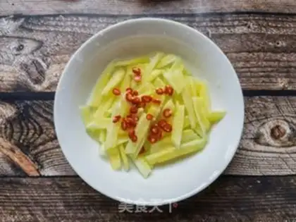 Make Garlic pepper with watermelon skin step 4