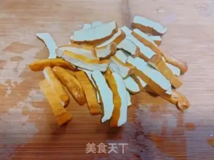 Make Scrambled beans step 1
