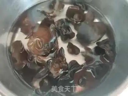 Make Spinach egg dumplings step 1