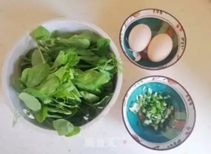Make Peaches pointy egg soup step 0