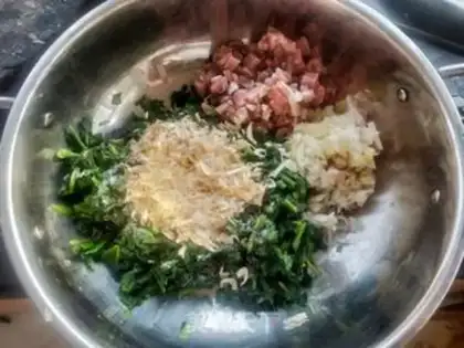 Make Spinach dumplings step 0