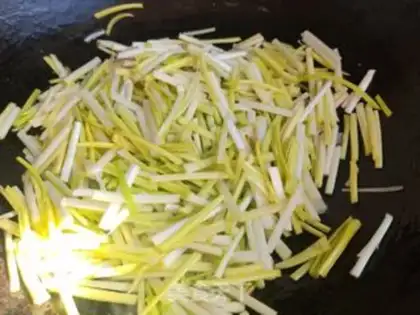 Make Scrambled eggs step 4