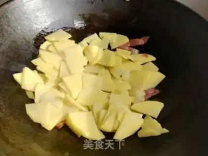 Make Five bouquets with potatoes step 5