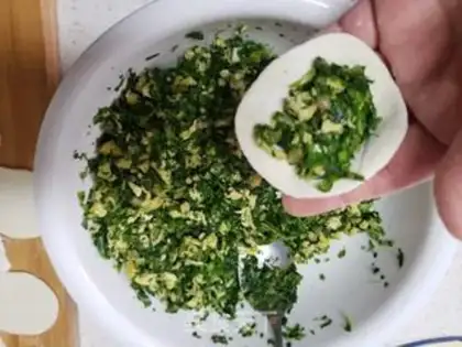 Make Spinach egg dumplings step 4
