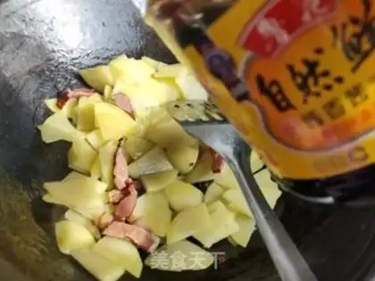 Make Five bouquets with potatoes step 6