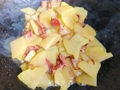 Make Five bouquets with potatoes step 8