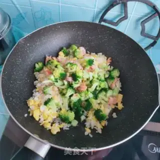 Make ♪ ♪ West blue flower fried rice ♪ step 5