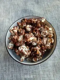 Make Chocolate popcorn step 5