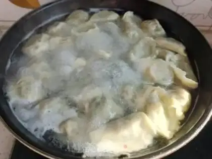 Make Pork cuisine, three fresh dumplings step 15