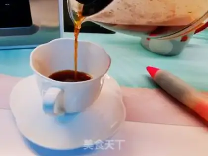 Make Iced latte step 2