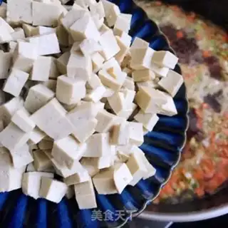 Make Red oil tofu soup step 9