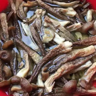 Make Meatloaf deer mushrooms step 0