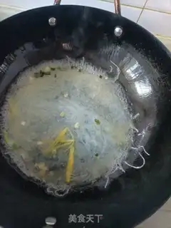 Make Spinach meatball fan soup step 3