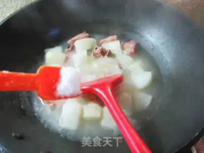 Make Chicken leg radish soup step 4