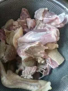 Make Potato-head goose step 1