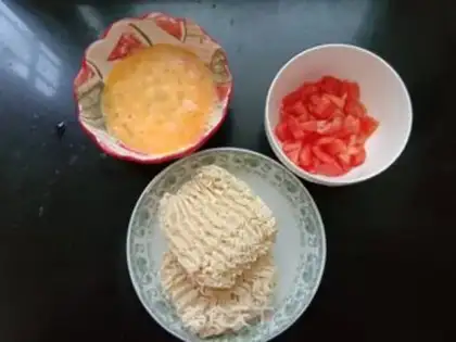 Make Tomato egg screech step 0