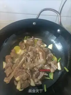 Make Potato-head goose step 8