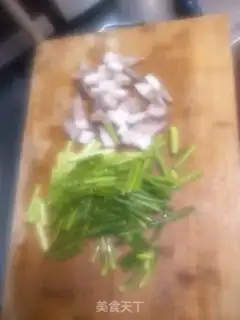 Make Garlic sauce step 0
