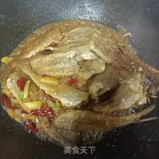 Make They burn small yellow fish step 6