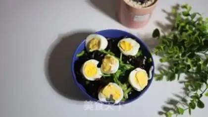 Make Celery with a wooden ear egg step 5