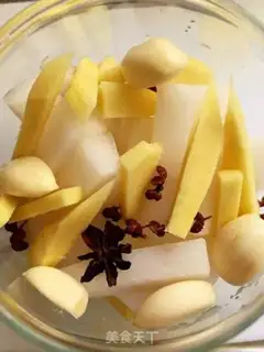 Make Homemade pickles step 1