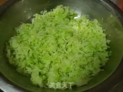 Make A radish bun step 0
