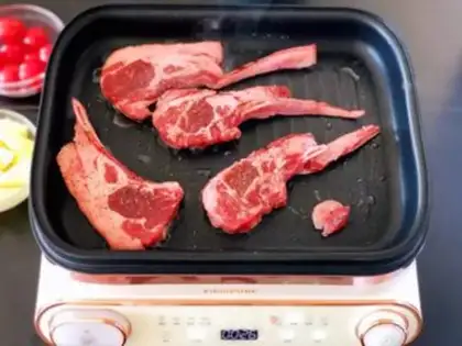 Make Fried lamb chops step 4