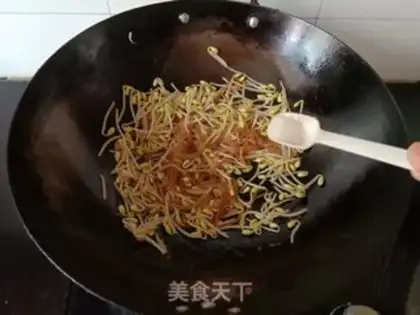 Make Cracked bean sprouts step 4