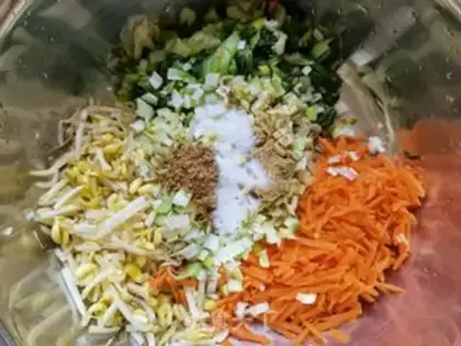 Make Carrot bean sprouts step 8