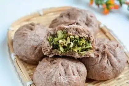 Make Black whole wheat pork veal bun step 13