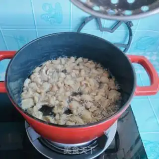 Make Piggy-greasy cabbage step 2
