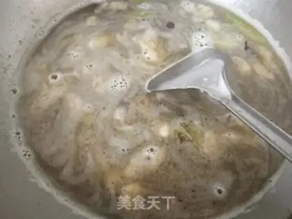 Make The big cabbage pork stew step 5