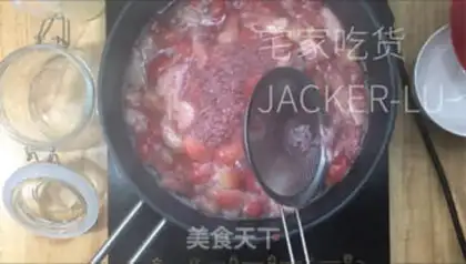 Make Homemade strawberry sauce step 8