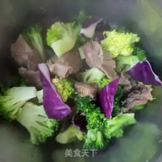 Make The broccoli sauce, the heart step 12