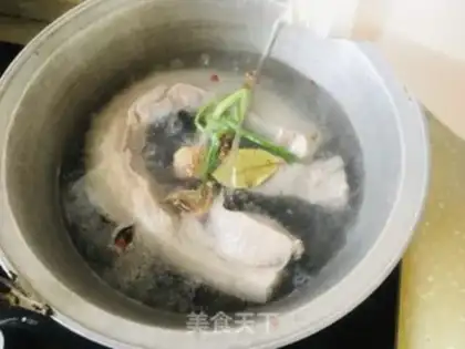 Make Pots of sour sauce step 0