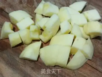 Make walnut date apple soup step 1