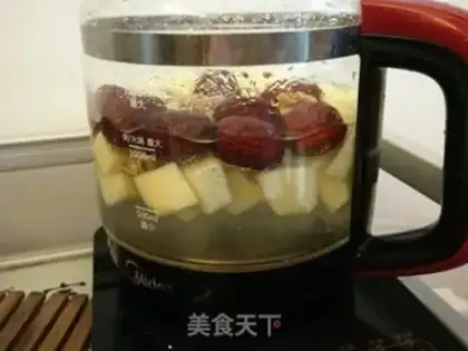 Make walnut date apple soup step 2