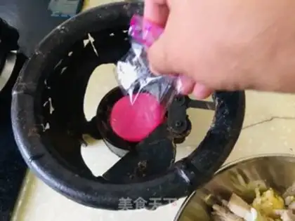 Make Pots of sour sauce step 5