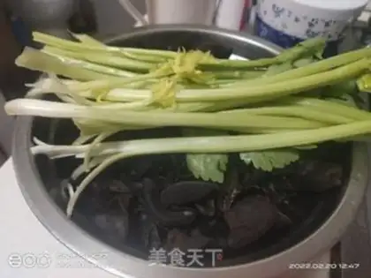 Make Celery with wood step 1