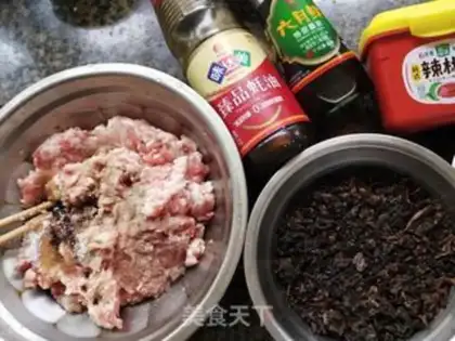 Make Plum-crackers step 1